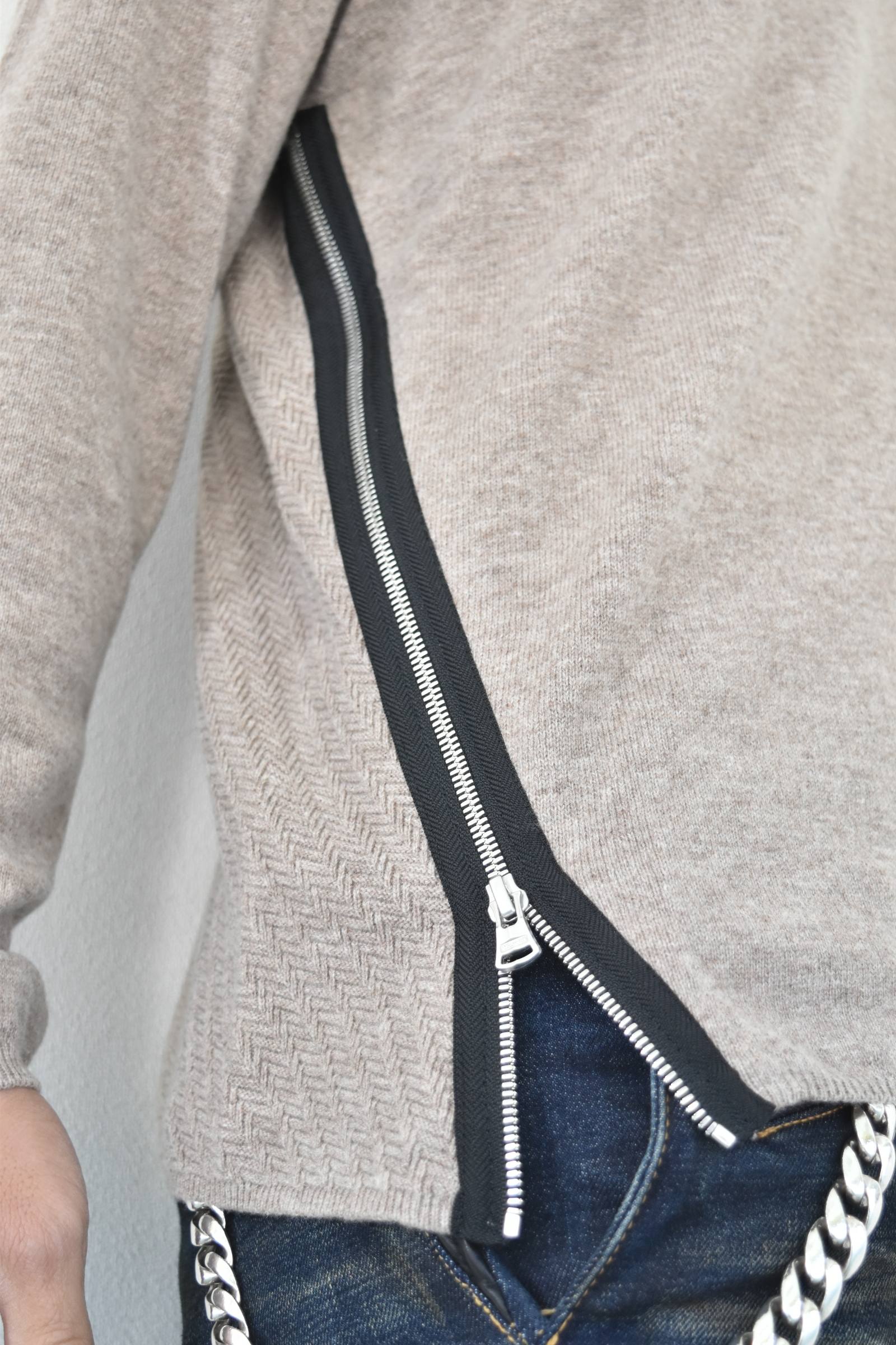 ISAMU KATAYAMA BACKLASH - ウールカシミア サイドジップ プルオーバー