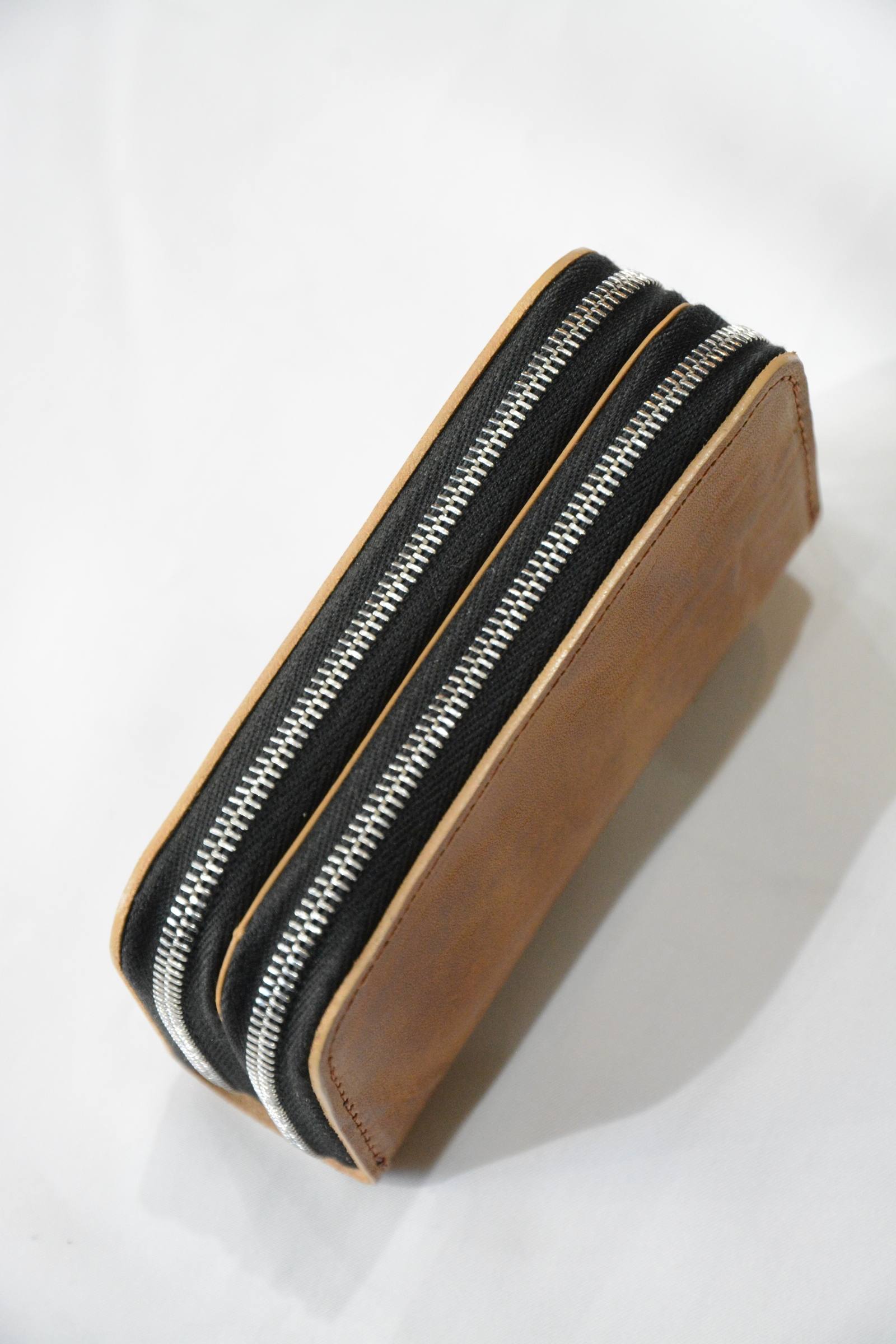 ISAMU KATAYAMA BACKLASH - イタリアンダブルショルダー シワ加工 プル