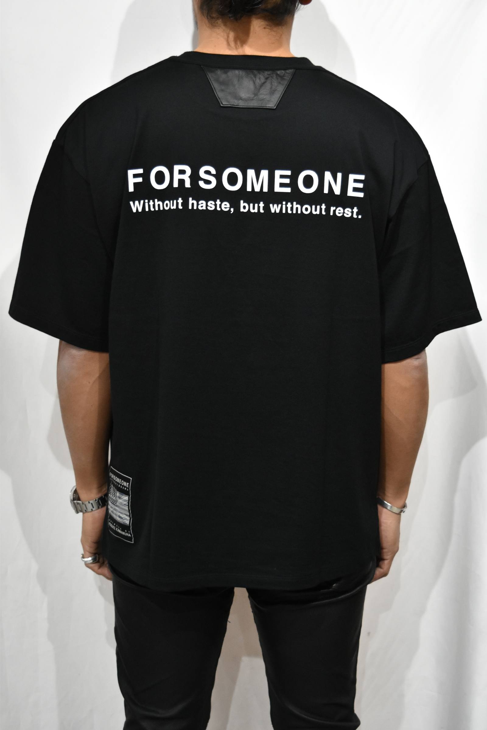 FORSOMEONE - ”TWOFACE TEE | chord online store