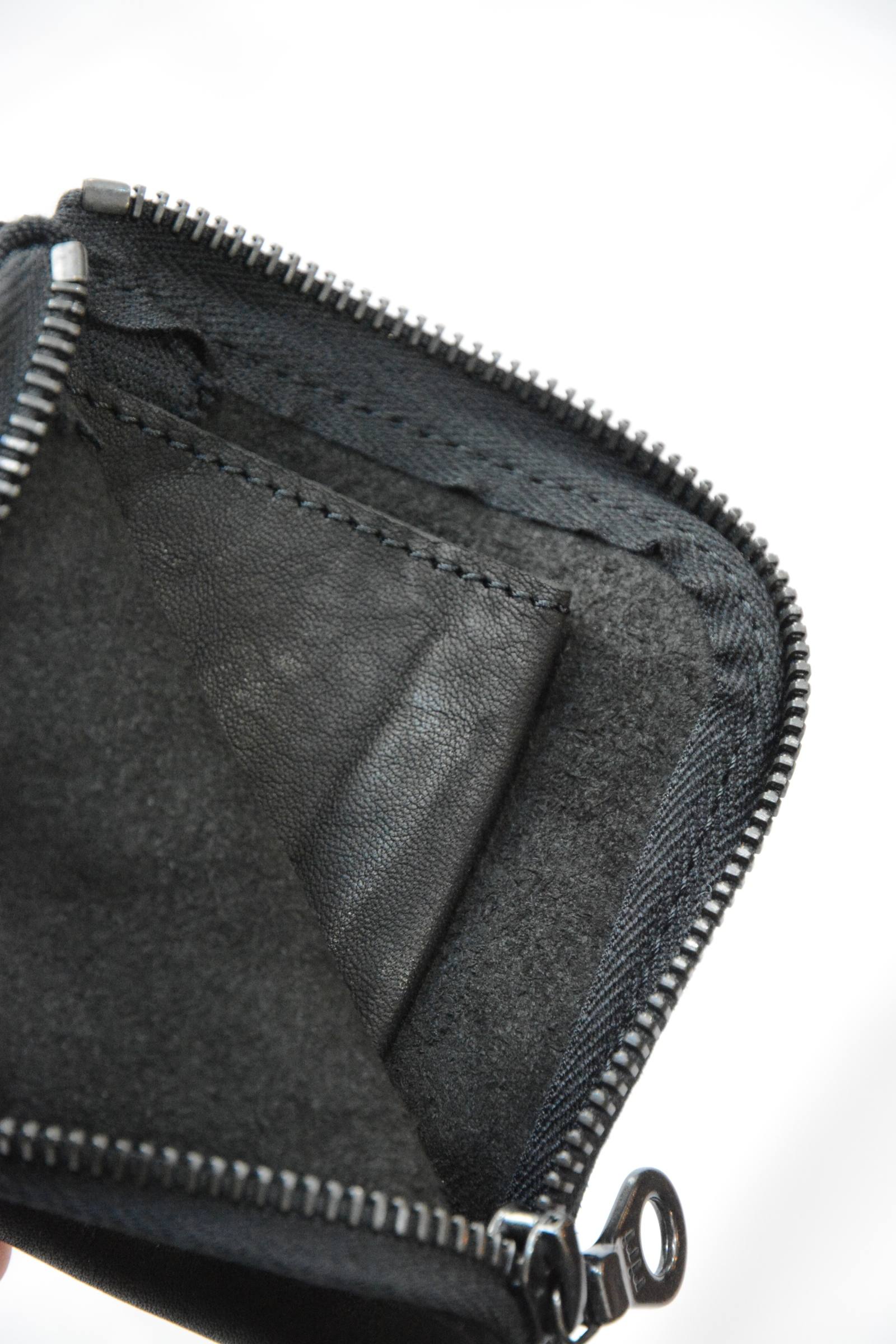 ISAMU KATAYAMA BACKLASH コインケース　ウォレット　レザー ISAMU KATAYAMA BACKLASH - ダブルショルダーレザー 製品染め