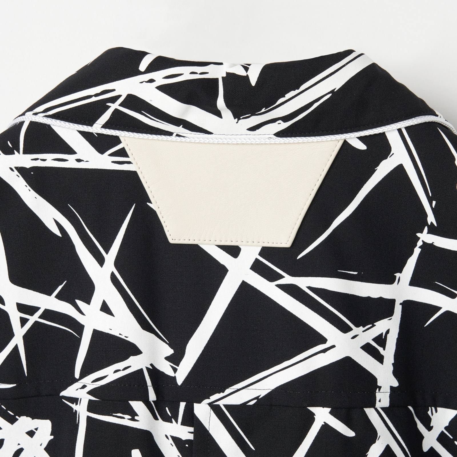 FORSOMEONE - BED JACKET MONOTONE